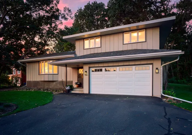 Photo 1 of Sale Pending at 61 Flandrau Pl, Saint Paul, MN 55106 | MLS# 7103874 | Listing updated on 2026-10-22