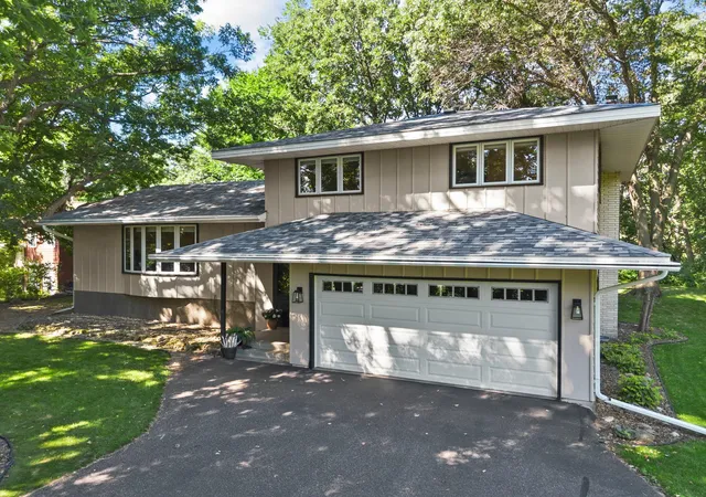 Photo 2 of Sale Pending at 61 Flandrau Pl, Saint Paul, MN 55106 | MLS# 7103874 | Listing updated on 2026-10-22