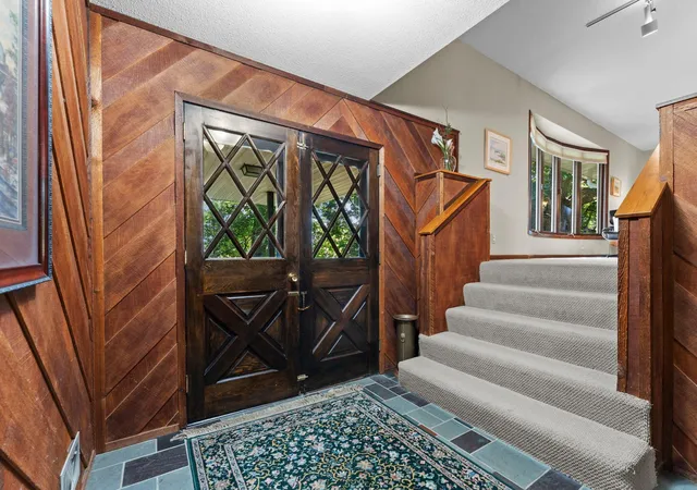 Photo 3 of Sale Pending at 61 Flandrau Pl, Saint Paul, MN 55106 | MLS# 7103874 | Listing updated on 2026-10-22