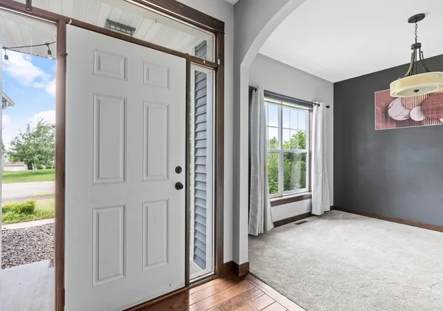 5th image of 16643 Wintergreen St Nw, Andover, MN 55304 | MLS# 7103877