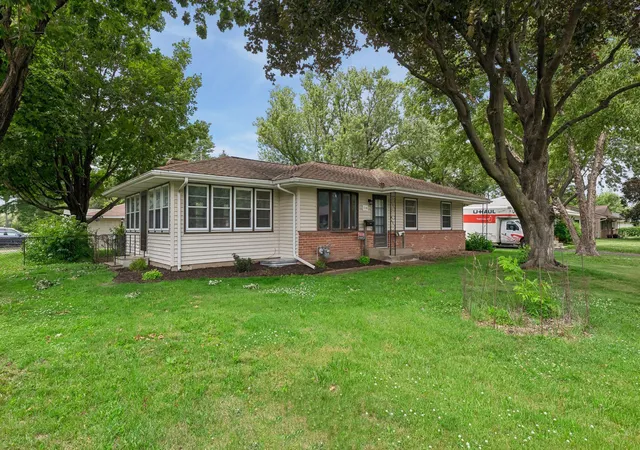 Homes for sale in Bloomington, MN | 9148 2nd Ave S, Bloomington, MN 55420 | MLS# 7103882