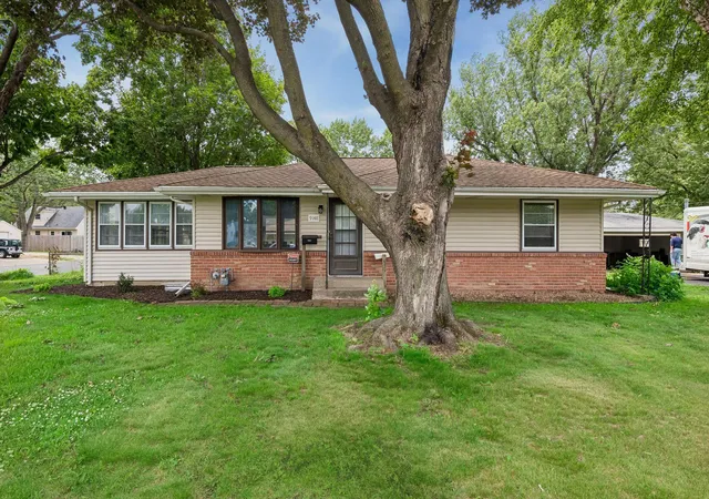 Homes for sale in Bloomington, MN | 9148 2nd Ave S, Bloomington, MN 55420 | MLS# 7103882