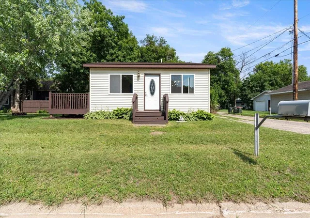 1st image of 711 Se 13th St, Brainerd, MN 56401 | MLS# 7103893