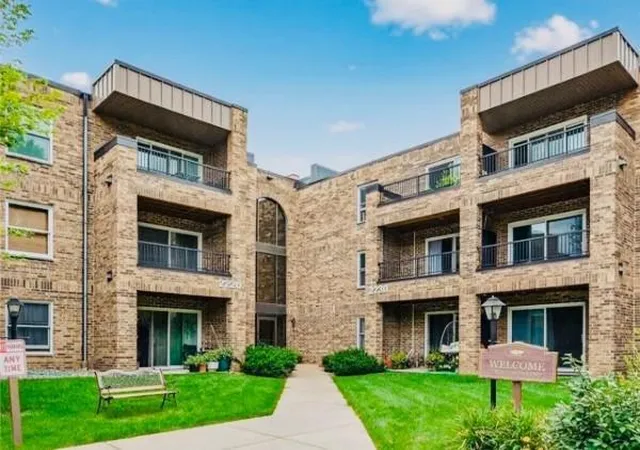 22nd image of 2230 Midland Grove Rd #305, Saint Paul, MN 55113 | MLS# 7103897