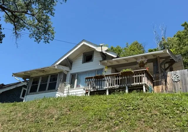 2nd image of 1115 Bush St, Red Wing, MN 55066 | MLS# 7103902