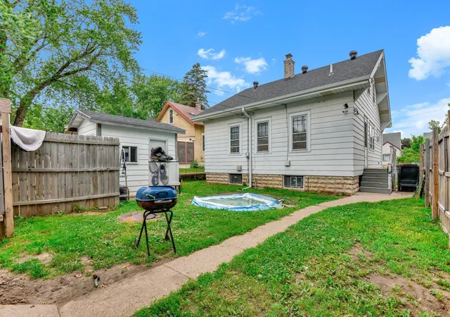 21st image of 1140 Maryland Ave E, Saint Paul, MN 55106 | MLS# 7103905