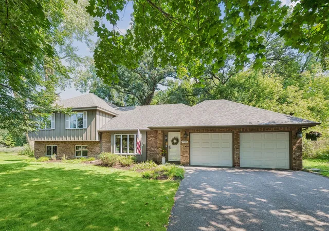 Photo 1 of Sale Pending at 4615 Saddlewood Dr, Minnetonka, MN 55345 | MLS# 7103909 | Listing updated on 2026-08-24