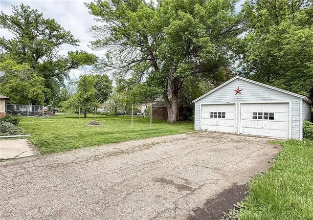 4th image of 409 9Th St Sw, Willmar, MN 56201 | MLS# 7103953