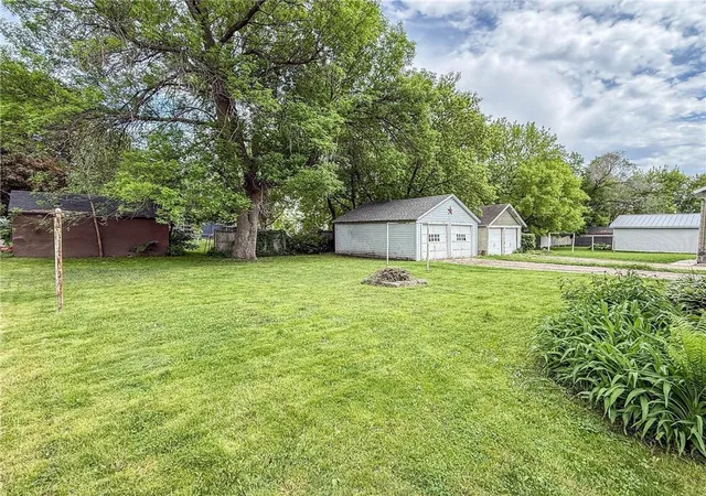 5th image of 409 9Th St Sw, Willmar, MN 56201 | MLS# 7103953