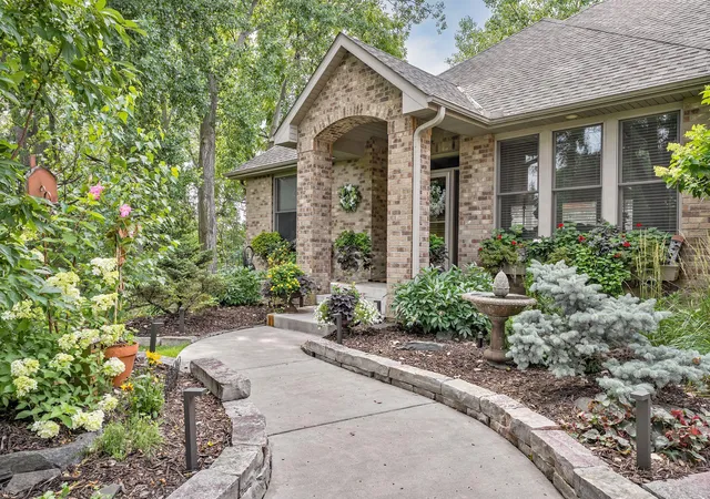 3rd image of 6480 Yosemite Ln, Excelsior, MN 55331 | MLS# 7103957