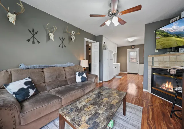 Photo 3 of Single family home for sale at 204 37th Avenue N, Saint Cloud, MN 56303 | MLS# 7103971 | Listing updated on 2026-09-22