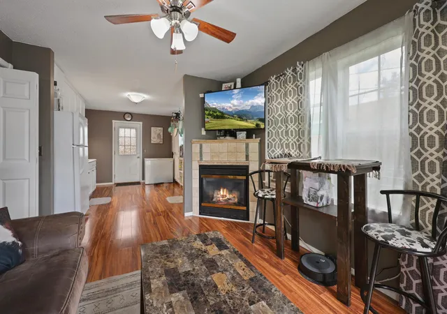 Photo 4 of Single family home for sale at 204 37th Avenue N, Saint Cloud, MN 56303 | MLS# 7103971 | Listing updated on 2026-09-22