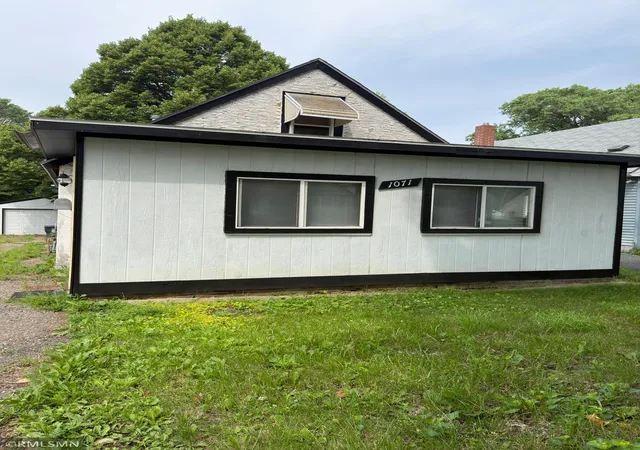 Photo 1 of Single family home for sale at 1071 Norton St, Saint Paul, MN 55117 | MLS# 7103977 | Listing updated on 2026-08-31