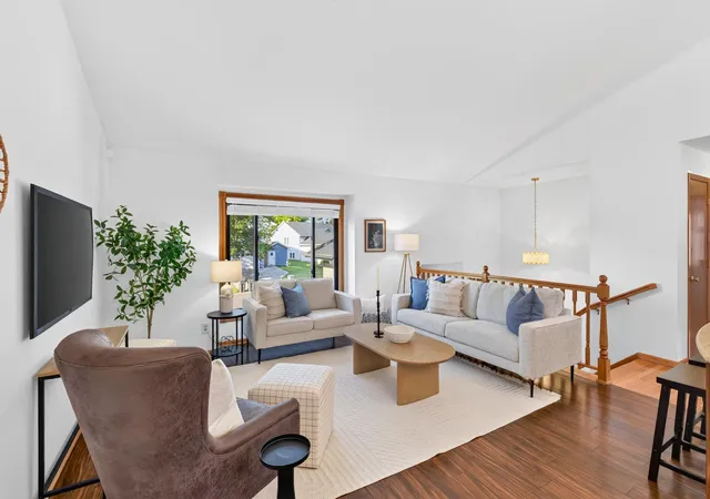 1st image of 17462 Logans Dr, Eden Prairie, MN 55346 | MLS# 7104005