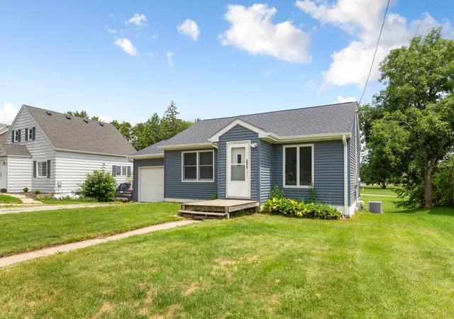 1st image of 211 Independence Ave S, Clarks Grove, MN 56016 | MLS# 7104054