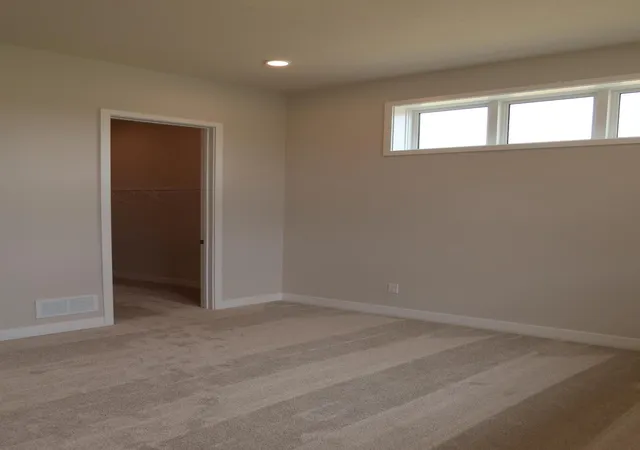 Photo 4 of Single family home for sale at 17940 Greenwich Way, Lakeville, MN 55044 | MLS# 7104063 | Listing updated on 2026-09-23