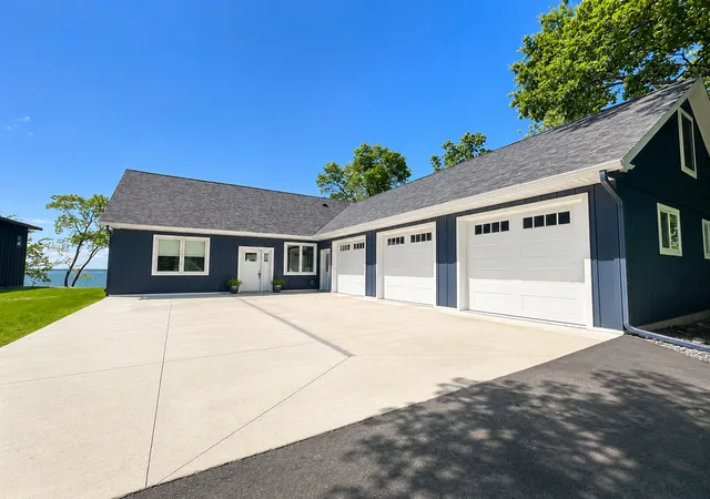 Photo 3 of Single family home for sale at 13540 Indian Beach Rd, Spicer, MN 56288 | MLS# 7104069 | Listing updated on 2026-10-08