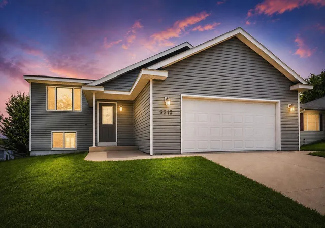 1st image of 5312 Kingsbury Pl Nw, Rochester, MN 55901 | MLS# 7104080
