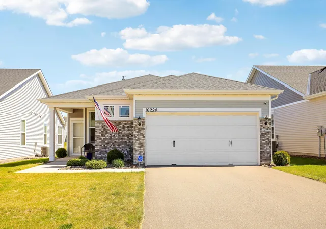 Homes for sale in Rogers, MN | 10224 Ironwood Ln, Rogers, MN 55374 | MLS# 7104097