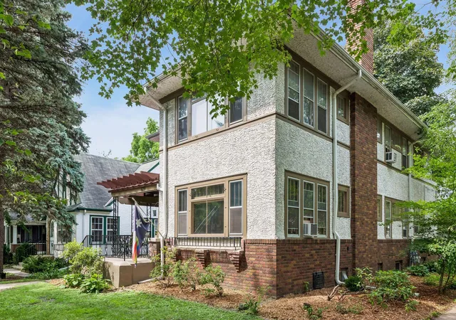 1st image of 629 Lexington Pkwy N, Saint Paul, MN 55104 | MLS# 7104108