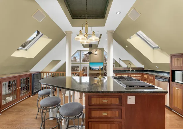 1st image of 148 Nina St #3, Saint Paul, MN 55102 | MLS# 7104115
