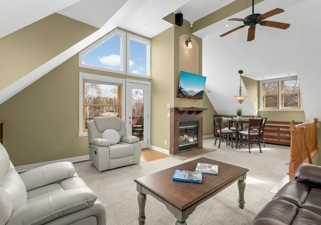 Photo 3 of Sale Pending at 148 Nina St #3, Saint Paul, MN 55102 | MLS# 7104115 | Listing updated on 2026-08-28