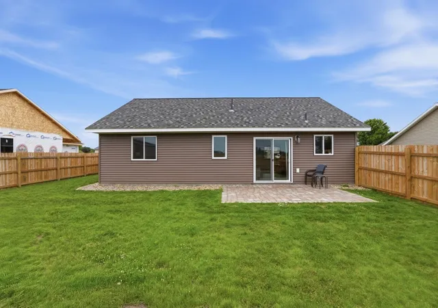 Homes for sale in Litchfield, MN | 716 W 8th St, Litchfield, MN 55355 | MLS# 7104126