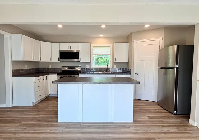 Homes for sale in Morris, MN | 519 E 9Th St, Morris, MN 56267 | MLS# 7104131