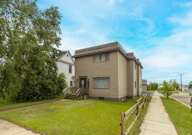 2nd image of 721 Beltrami Ave Nw, Bemidji, MN 56601 | MLS# 7104133