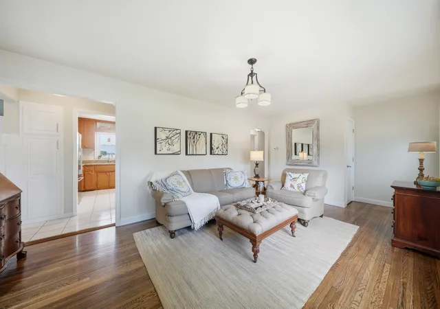 5th image of 4230 220Th St W, Farmington, MN 55024 | MLS# 7104135