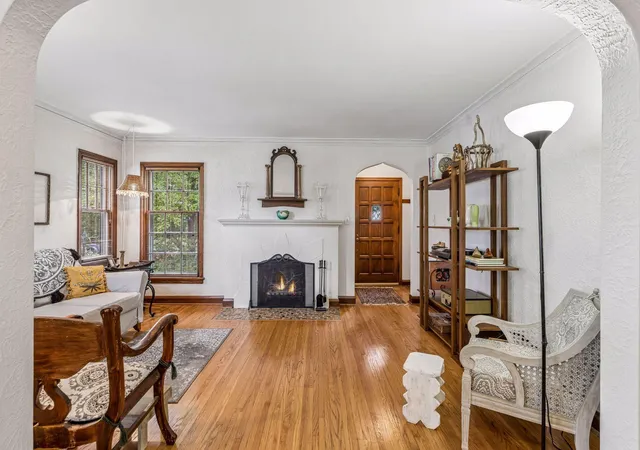 Photo 2 of Sale Pending at 5721 Wentworth Ave, Minneapolis, MN 55419 | MLS# 7104137 | Listing updated on 2026-08-27