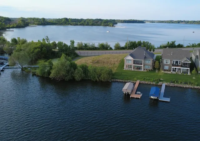2nd image of 7196 Lavalle Dr, Hugo, MN 55038 | MLS# 7104158