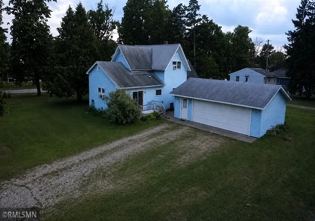 Photo 1 of Single family home for sale at 304 7th Street, Pepin, WI 54759 | MLS# 7104203 | Listing updated on 2026-09-12