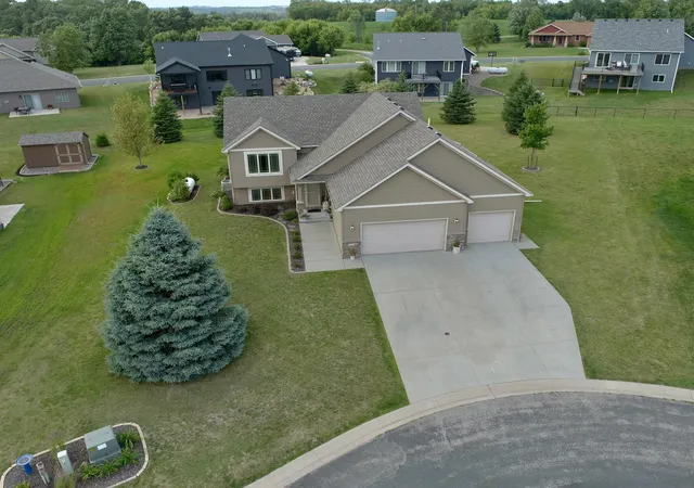 Photo 1 of Single family home for sale at 1474 Grand View Ln Se, Mazeppa, MN 55956 | MLS# 7104218 | Listing updated on 2026-08-04