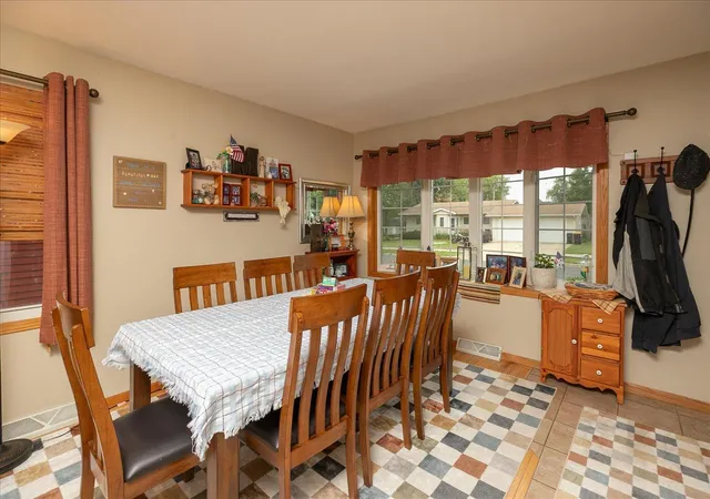 2nd image of 217 1st St Ne, Hayfield, MN 55940 | MLS# 7104223