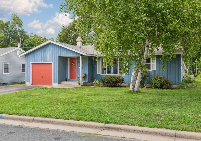 2nd image of 711 Saint Croix St N, Hudson, WI 54016 | MLS# 7104224
