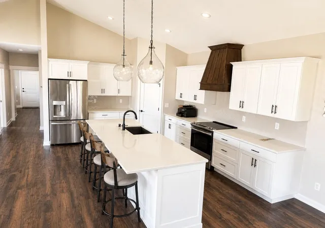 5th image of 2009 Oscar Dr Ne, Rochester, MN 55906 | MLS# 7104226