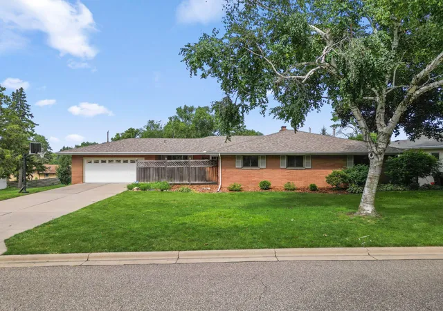 1st image of 3500 Belden Dr Ne, Saint Anthony, MN 55418 | MLS# 7104252