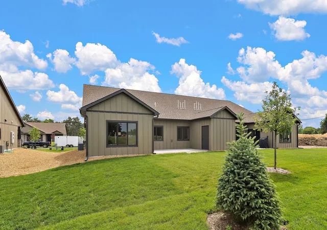 Photo 2 of Townhouse for sale at 1043 Legend Ln, River Falls, WI 54022 | MLS# 7104266 | Listing updated on 2026-09-21