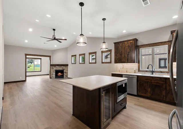 3rd image of 1043 Legend Ln, River Falls, WI 54022 | MLS# 7104266