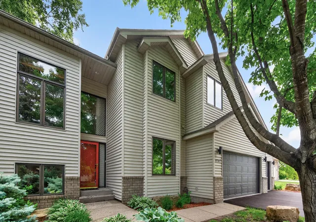 Homes for sale in Prior Lake, MN | 4167 Eau Claire Trl Ne, Prior Lake, MN 55372 | MLS# 7104267