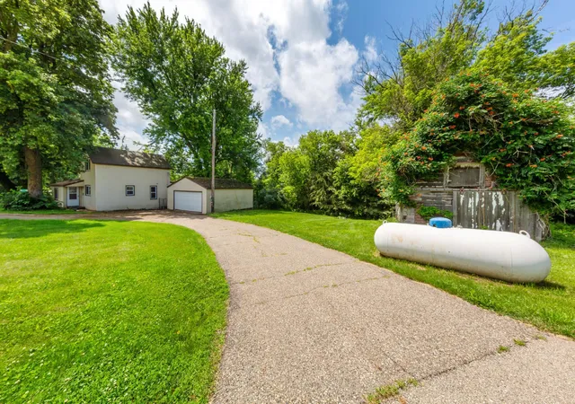 Homes for sale in Owatonna, MN | 8370 County Road 3, Owatonna, MN 55060 | MLS# 7104276