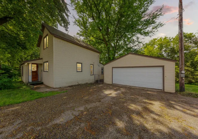 Homes for sale in Owatonna, MN | 8370 County Road 3, Owatonna, MN 55060 | MLS# 7104276