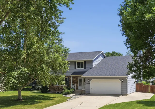 1st image of 1426 23rd St S, Fargo, ND 58103 | MLS# 7104280
