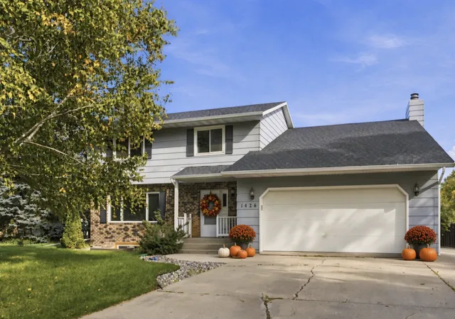 Photo 1 of Single family home for sale at 1426 23rd Street S, Fargo, ND 58103 | MLS# 7104280 | Listing updated on 2026-10-06