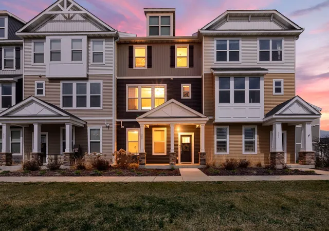 1st image of 665 Satori Wy, Chaska, MN 55318 | MLS# 7104291