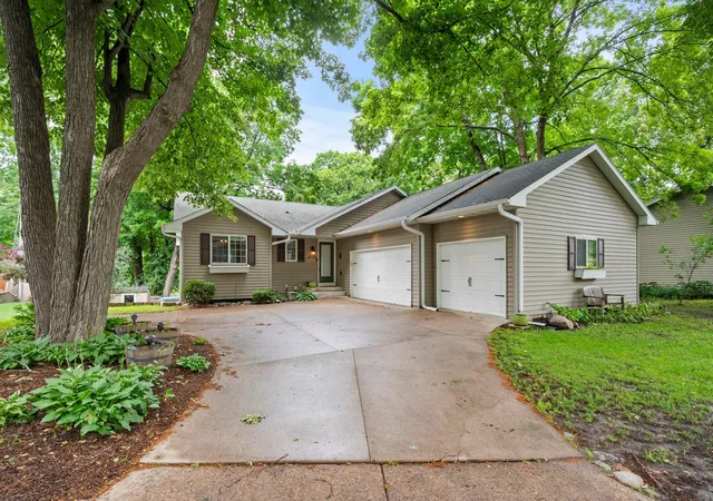 1st image of 3067 Alexander Ln, Mound, MN 55364 | MLS# 7104300