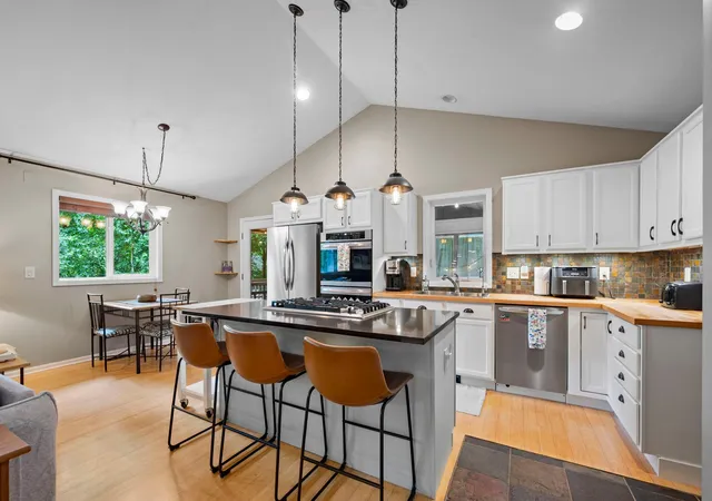 4th image of 3067 Alexander Ln, Mound, MN 55364 | MLS# 7104300