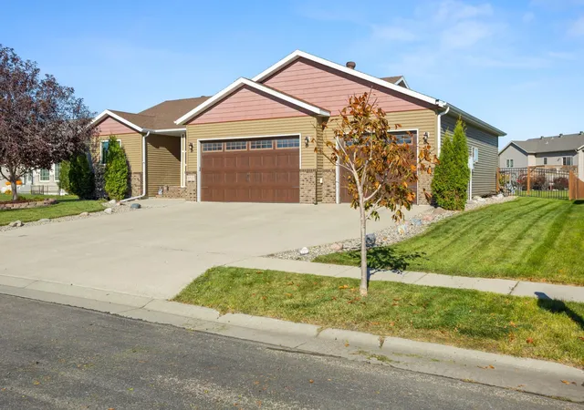 Homes for sale in Moorhead, MN | 3712 11Th Ave S, Moorhead, MN 56560 | MLS# 7104305