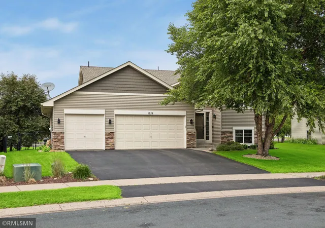Homes for sale in Shakopee, MN | 1719 Gotland Ln, Shakopee, MN 55379 | MLS# 7104333